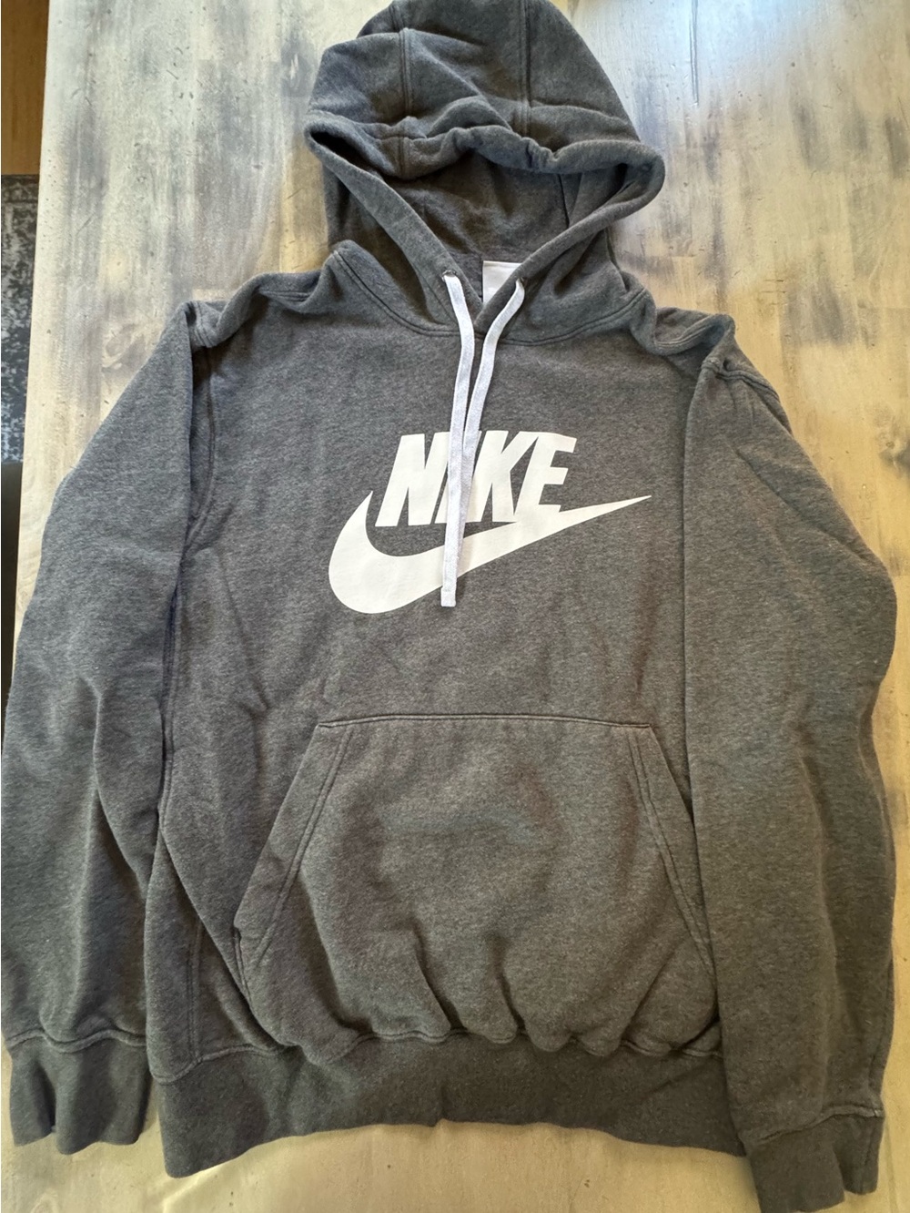Nike Men’s Gray Logo Hoodie Sweatshirt Medium